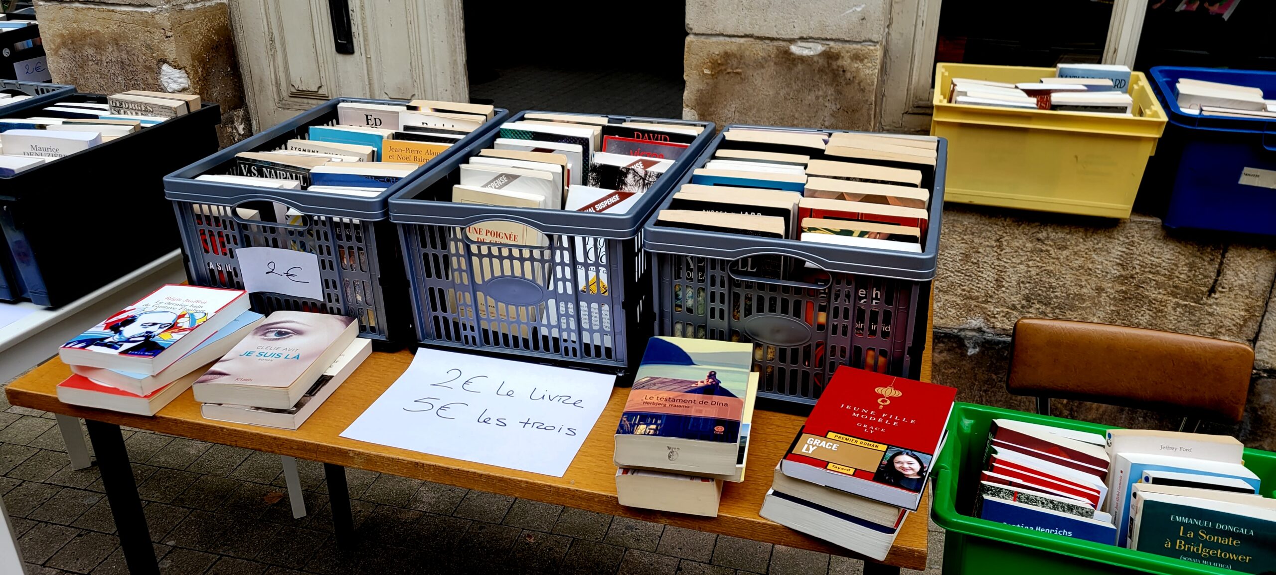Caisses de livres. ©Culture et Bibliothèques Pour Tous, Tous droits réservés.